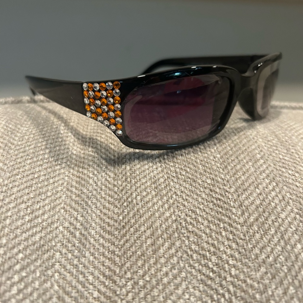 NEW Jimmy Crystal sunglasses.